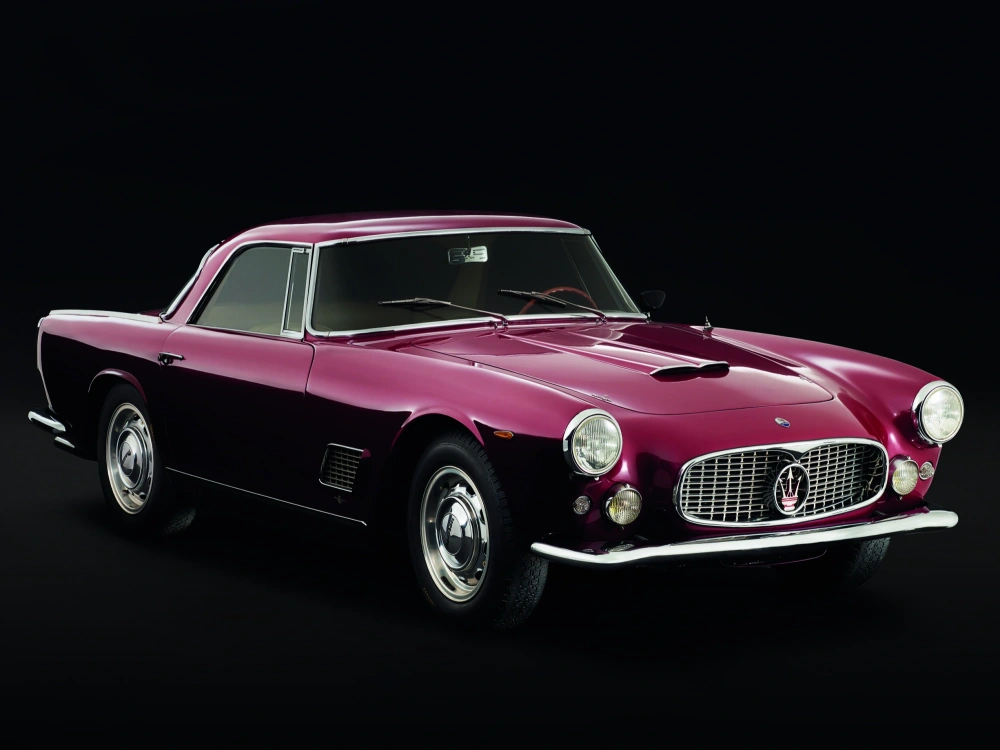 MASERATI VYRAZÍ NA TRAŤ ZÁVODU LE MANS CLASSIC 2023 S VOZY GT, GRECALE A MC20